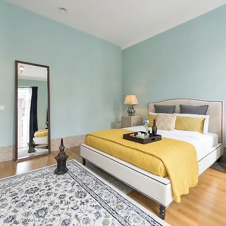 Le Petit Chateau Apartamento *
